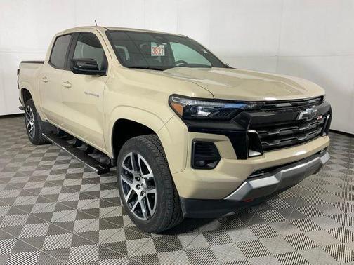 Sand Dune Metallic 2023 Chevrolet Colorado Z71