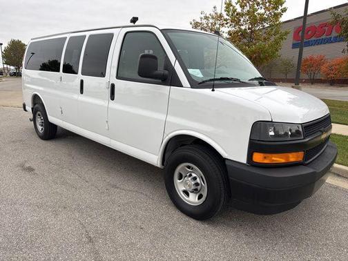 2025 Chevrolet Express 3500 RWD 3500 Extended Wheelbase LS