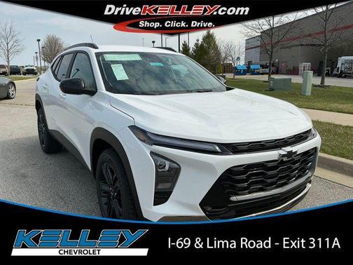 Summit White 2026 Chevrolet Trax FWD ACTIV