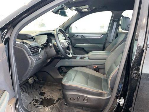 2024 GMC Acadia AWD AT4