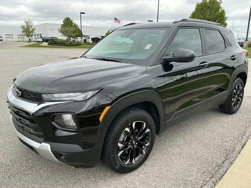 Mosaic Black Metallic 2023 Chevrolet Trailblazer LT