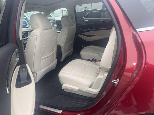 2023 Buick Enclave Essence AWD