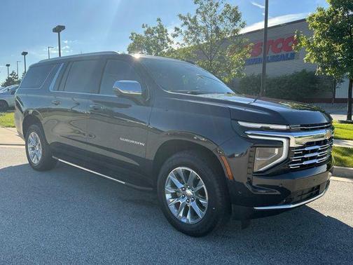 Dark Ash Metallic 2025 Chevrolet Suburban Premier