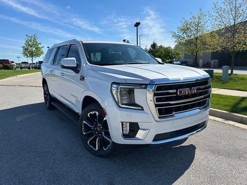 2023 GMC Yukon XL SLT