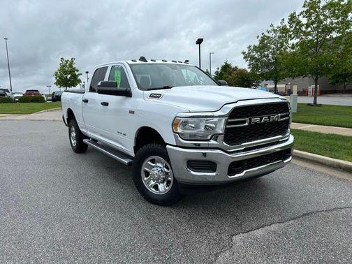 2021 RAM 2500 Tradesman Crew Cab 4x4 6'4' Box