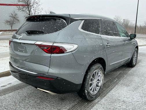 2024 Buick Enclave Essence AWD