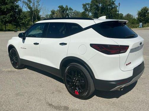 Summit White 2025 Chevrolet Blazer 2LT