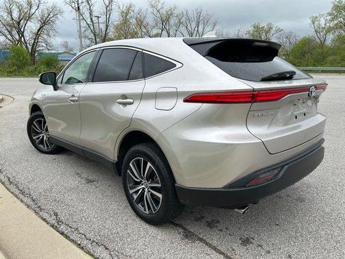2021 Toyota Venza LE
