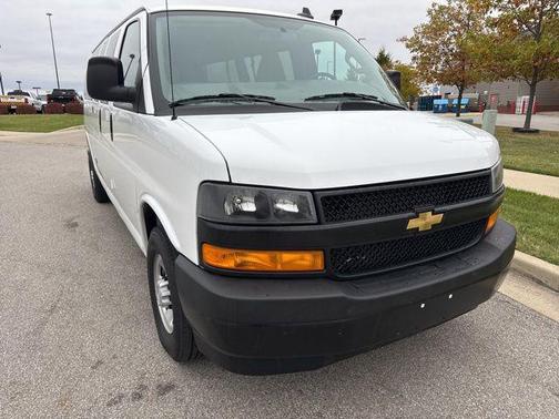 2025 Chevrolet Express 3500 RWD 3500 Extended Wheelbase LS