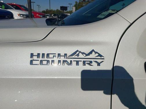 2021 Chevrolet Tahoe 4WD High Country