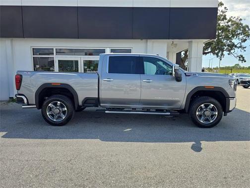 2025 GMC Sierra 2500 SLT