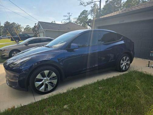 2023 Tesla Model Y Long Range Dual Motor All-Wheel Drive