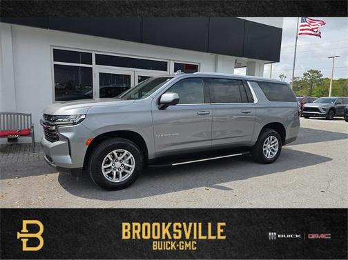 2023 Chevrolet Suburban LT