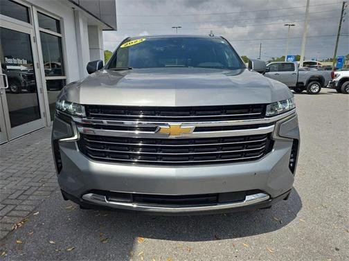 2023 Chevrolet Suburban LT