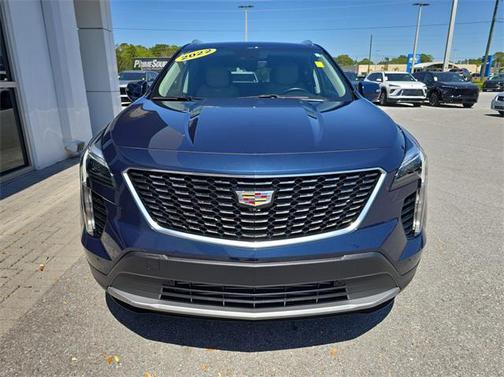 2022 Cadillac XT4 Premium Luxury