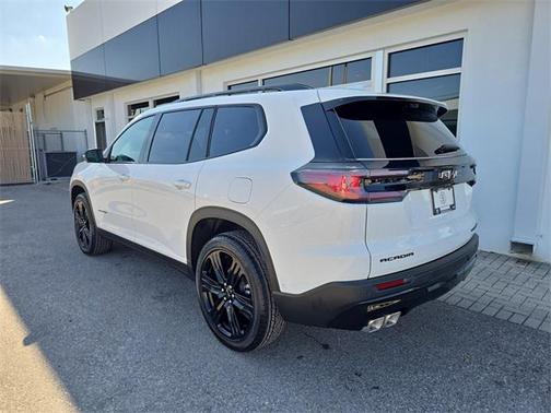 2026 GMC Acadia Elevation FWD