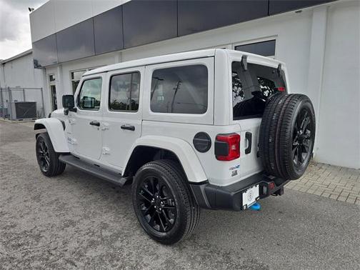 2022 Jeep Wrangler Unlimited 4xe Sahara