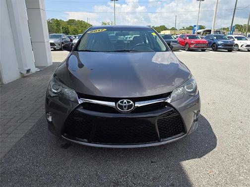2017 Toyota Camry SE