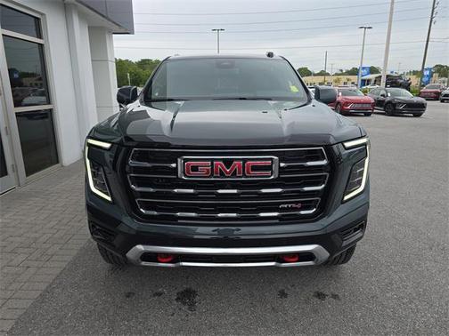 2025 GMC Yukon XL 4WD AT4