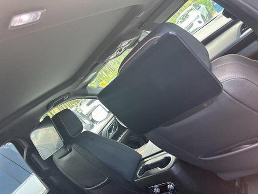 2023 GMC Yukon XL 4WD AT4