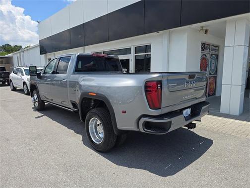 2025 GMC Sierra 3500 Denali
