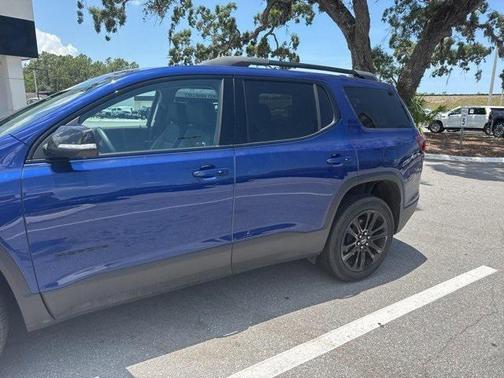 2023 GMC Acadia FWD SLT