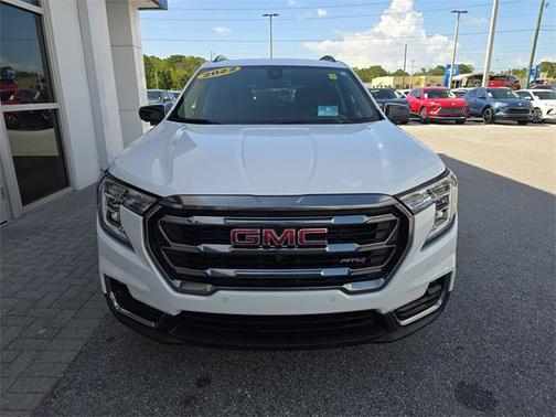 2022 GMC Terrain AWD AT4