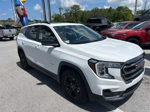 2022 GMC Terrain AWD AT4