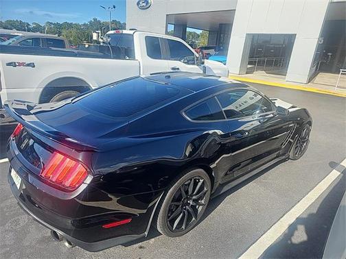 2016 Ford Shelby GT350 Base