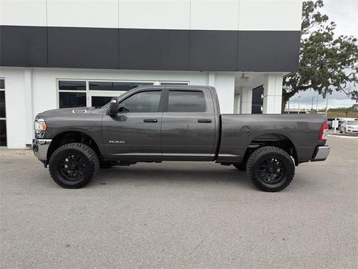 2023 RAM 2500 Big Horn Crew Cab 4x4 6'4' Box