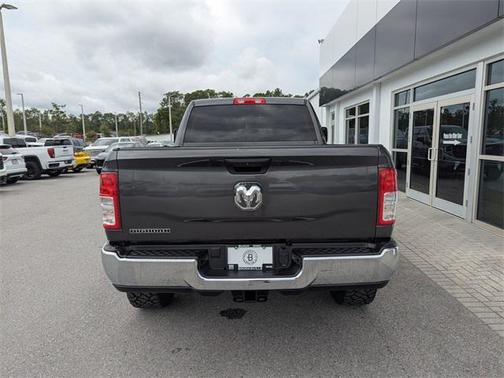2023 RAM 2500 Big Horn Crew Cab 4x4 6'4' Box