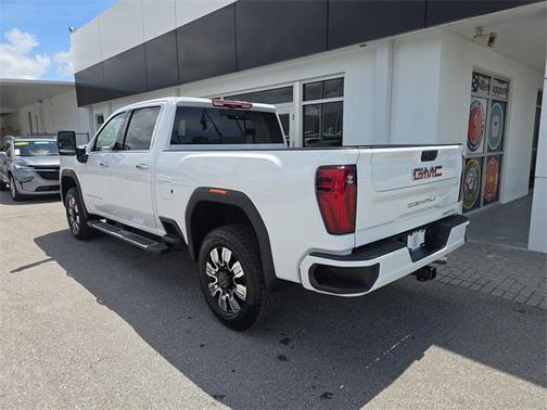 2025 GMC Sierra 2500 Denali
