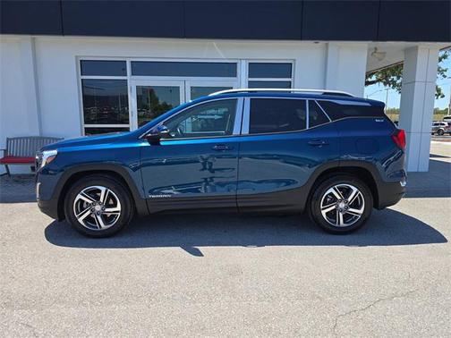 2021 GMC Terrain SLT