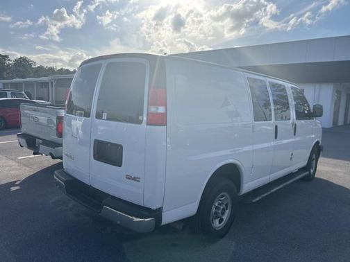 2022 GMC Savana 2500 Work Van