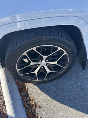 2022 Jeep Grand Cherokee Summit