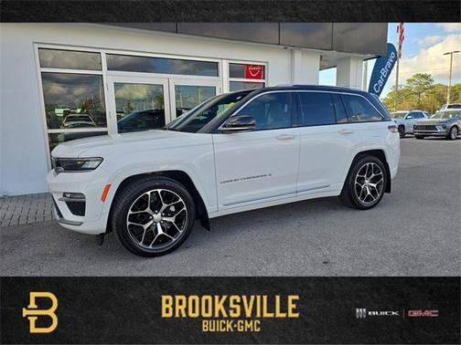 2022 Jeep Grand Cherokee Summit