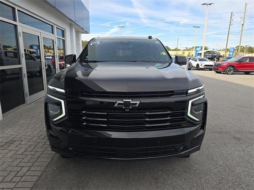 2025 Chevrolet Suburban RST