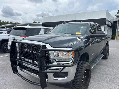 2019 RAM 2500 Big Horn Crew Cab 4x4 6'4' Box