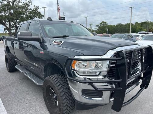 2019 RAM 2500 Big Horn Crew Cab 4x4 6'4' Box