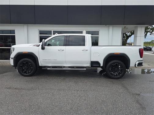 2025 GMC Sierra 2500 Denali
