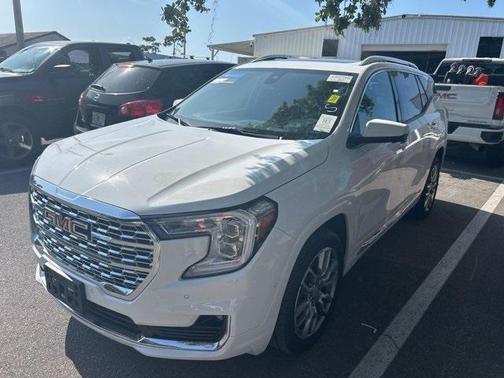 2023 GMC Terrain Denali