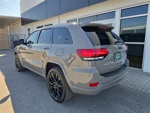 2021 Jeep Grand Cherokee Laredo