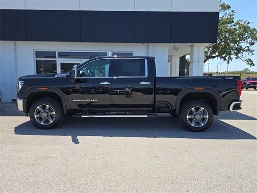 2025 GMC Sierra 2500 SLT