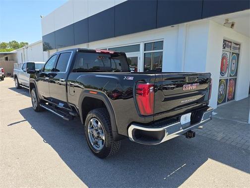 2025 GMC Sierra 2500 SLT