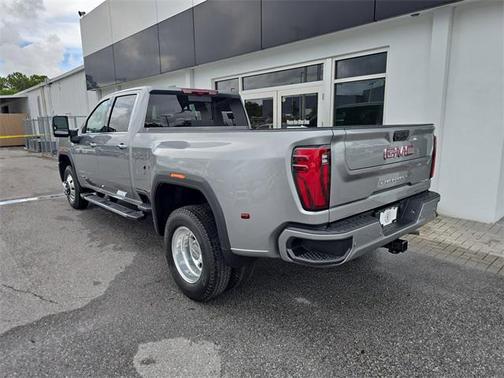 2025 GMC Sierra 3500 Denali