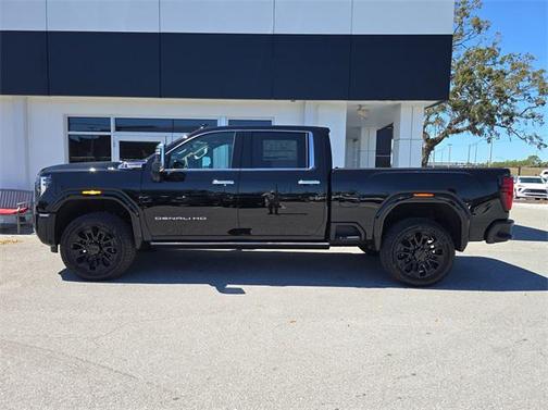 2025 GMC Sierra 2500 Denali