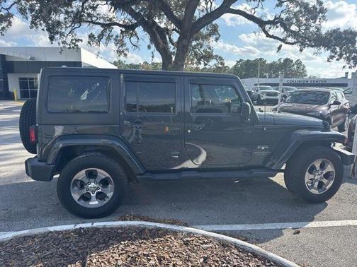 2017 Jeep Wrangler Unlimited Sahara