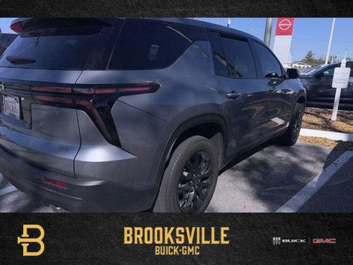 Sterling Gray Metallic 2024 Chevrolet Traverse LS