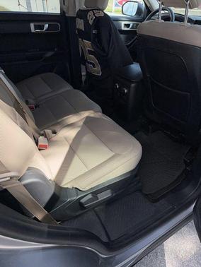 2020 Ford Explorer Base