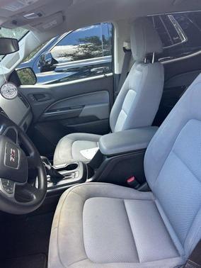 2022 GMC Canyon Elevation Standard
